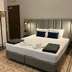 فندق Mulberry