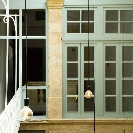 Mulberry * Valletta